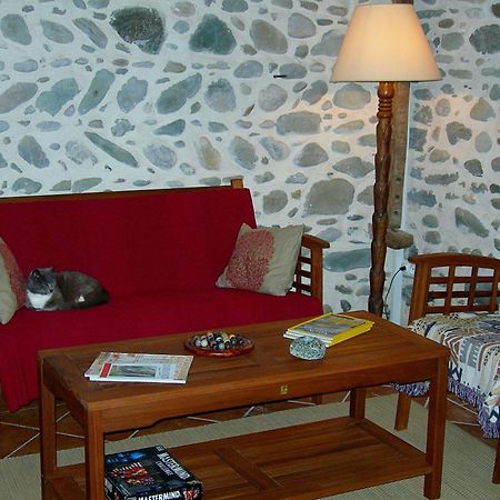 Maison D'Hotes Les 3 Baudets Issor 외부 사진