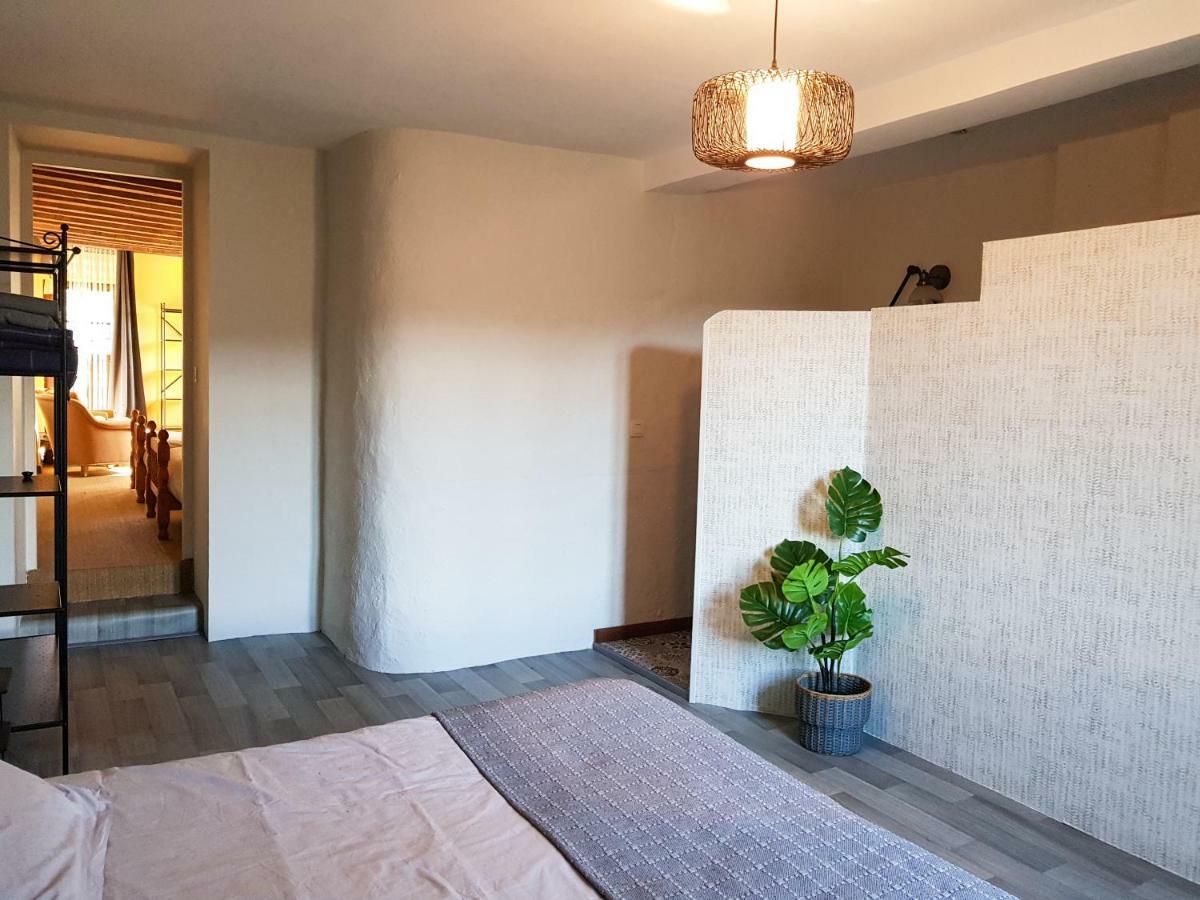 Maison D'Hotes Les 3 Baudets Issor 외부 사진